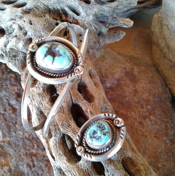 Sterling Silver Vintage Turquoise Cuff & Ring SET - Picture 13 of 16